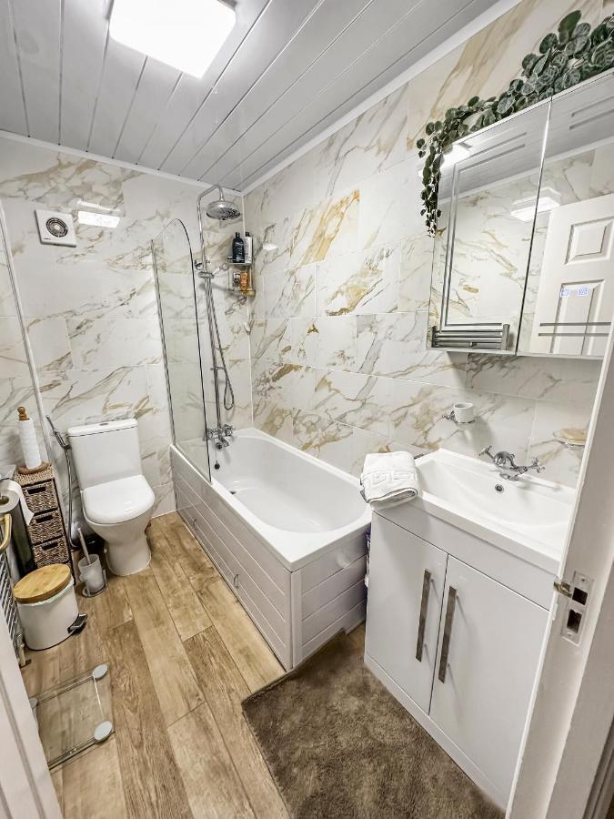 Comfortable 2 Bedroom Flat In The City Centre Edimburgo Esterno foto